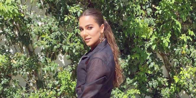 Khloe Kardashian Terjangkit Covid-19, Dadanya Seperti Terbakar