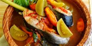 Sedapnya Pindang Patin Kuah Asam