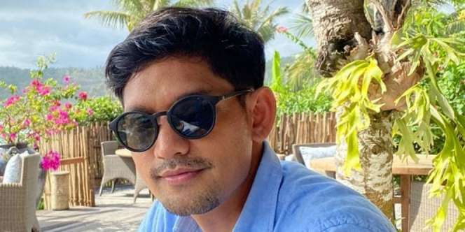 Ibnu Jamil Pamer Foto Mesra Genggam Tangan Ririn Ekawati, Rekan Artis Riuh