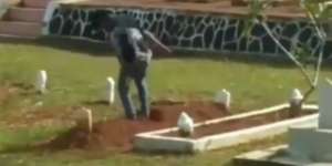 Remaja yang Injak-Injak Makam Pahlawan Diciduk!
