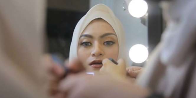 Cantik Berbusana Pengantin, Sule Goda Nathalie Holscher bak Bidadari