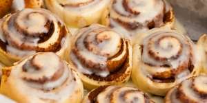 Cara Mudah Bikin Cinnamon Roll Pakai Roti Tawar