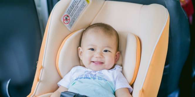 4 Tips Berkendara Mobil Bersama Bayi, Ibu Tenang Si Kecil Nyaman!