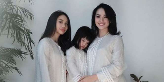 Cantik Mempesona! Jasmien Abeng Putri Sulung Ririn Ekawati