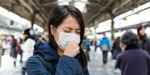Musim Hujan Bisa Picu Penularan Covid-19 Lebih Parah?