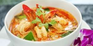 Tomyam Seafood Asam Pedas, Bikin Hangat di Musim Hujan