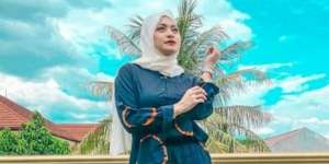 Deretan DJ Wanita yang Mantap Berhijrah 