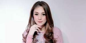 Jarang Diketahui, 5 Artis Cantik Ini Keturunan Pahlawan