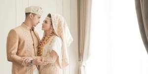 Potret Prewedding Ali Syakieb dan Margin Wieheerm