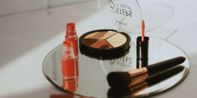 Videografis: Penting! Ini Cara Mendisinfeksi Peralatan  Makeup