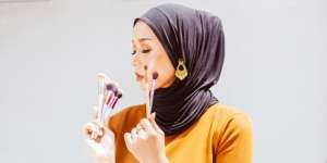 6 Jenis Kuas Makeup yang Bisa Membuat Riasan Lebih Flawless