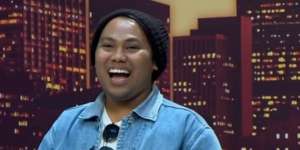 Kocak Tingkah Sarfian Hidayat Buat 5 Juri Indonesian Idol Terpukau