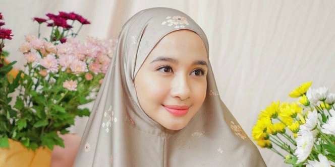 Bikin Adem, Potret Cantik Laudya Cynthia Bella Berbusana Syar'i