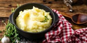 Cara Bikin Mashed Potato Antiribet, Dijamin Enak!