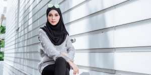 4 Tips Tampil Sederhana dan Tetap Kece di Segala Situasi