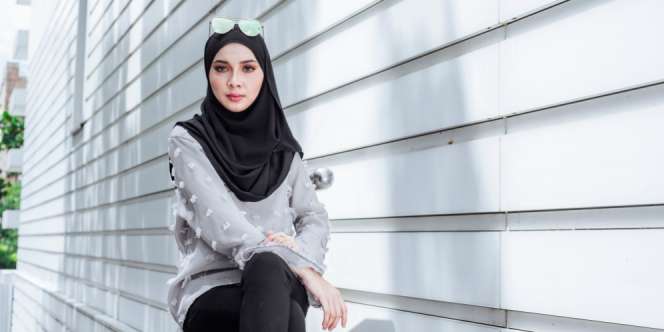 4 Tips Tampil Sederhana dan Tetap Kece di Segala Situasi