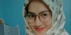 Tetap Bergamis Meski Diprotes, Hijaber Cantik Ini Diputusin Pacar Lantaran Malu