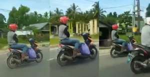 Siang Bolong Pria Ini 'Dibonceng Jin', Motornya Jalan Sendiri Tanpa Pengemudi