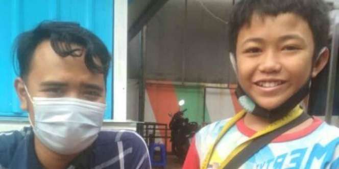 Bocah Tukang Parkir Sukses Lunasi Cicilan Motor Almarhum Ayah