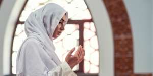Doa Setelah Sholat Witir Bahasa Latin dan Terjemahan Bahasa Indonesia