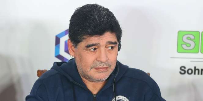 Diego Maradona Meninggal Dunia