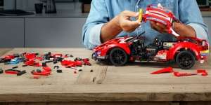 Mainan Lego Ferari yang Bikin Penasaran Buah Hati