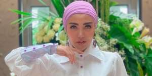 Tren Warna Lilac, Intip Gaya Bella Shofie dengan Turban Minimalis