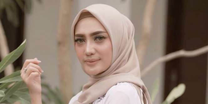 Innalillahi, Suami Mama Lita Master Chef Meninggal