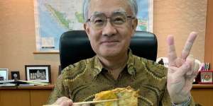 Viral Masker 'Pecel Lele' Dubes Jepang, Bentuknya Bikin Salfok