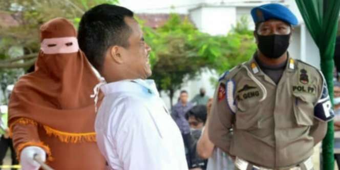 Perudapaksa Anak di Aceh Ambruk Dicambuk Ratusan Kali, Merengek Minta Ampun