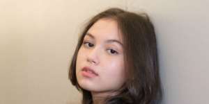 Pesona Saskia Chadwick, Artis Blasteran yang Disebut Calon Mantu Pasha Ungu