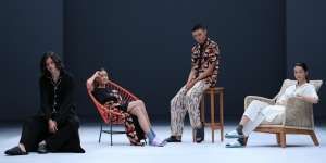 Bersantai Sejenak di Panggung Jakarta Fashion Week 2021