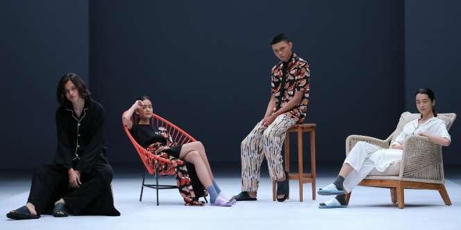Bersantai Sejenak di Panggung Jakarta Fashion Week 2021