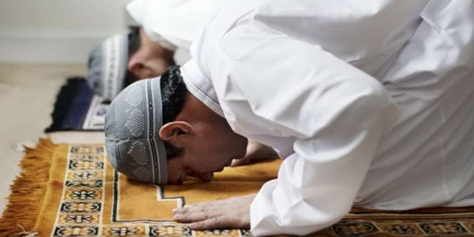 Tuntunan Bacaan Sholat Lengkap, Beserta Niat dan Doanya
