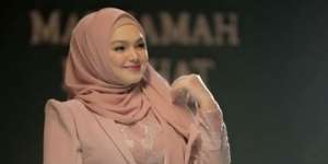 Potret Siti Nurhaliza Hamil Anak Kedua di Usia 41 Tahun