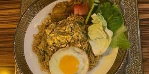 Mi Goreng Instan Dijual di Dubai Bertabur Emas, Berapa Harganya?