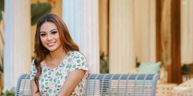 Cuma Pakai Sandal Teplek, Harga Outfit Aurel Hermansyah Bikin Geger