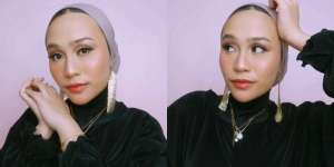 Gaya Unik dan Kocak Ashilla Sikado ketika Makeup