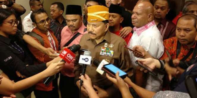 Rumah Mertua KSAD Jenderal Andika `Dijaga` Panser
