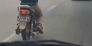 Video Viral Pelat Motor Bebek Bertuliskan `Mantan Raisa`