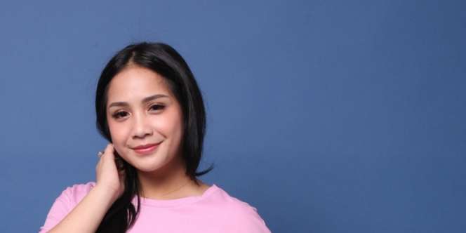 Penampakan Jeans Robek Nagita Slavina Seharga Rp4 Juta