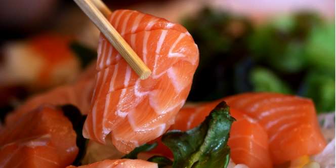 Anak Mulai Penasaran dengan Sashimi, Kapan Boleh Makan?