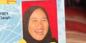 5 Potret Aslinya Cewek yang Viral Foto KTP-nya Tertawa
