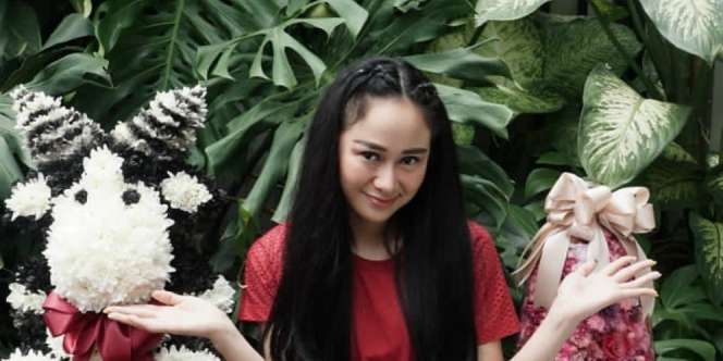 Buka Jasa Pacaran Settingan Rp700 Juta, Denise Chariesta Sindir Vicky Prasetyo?