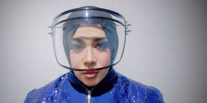 Innalillahi, Melly Goeslaw Berduka