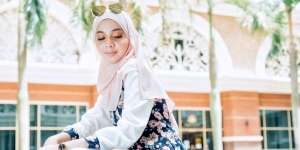 Motif Floral Tetap Tren di 2021