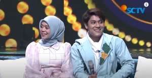 Pamer Cincin, Lesty Kejora Dilamar Rizky Billar?