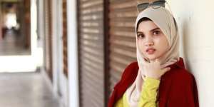 Inspirasi Gaya Elegan untuk Hijaber Saat Menyambut Tahun Baru