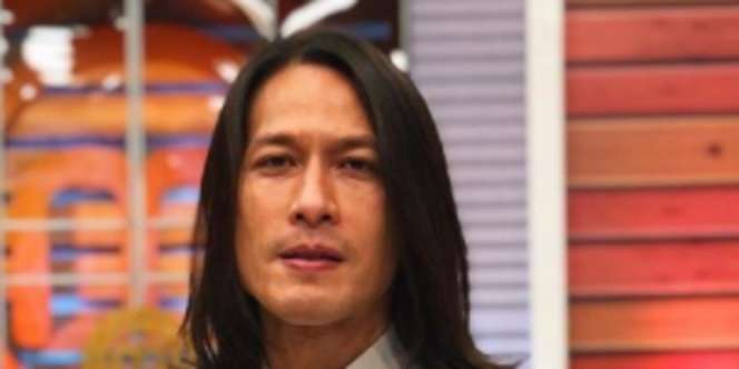 Pamer Foto Masa Muda, Wajah Chef Juna Jadi Sorotan