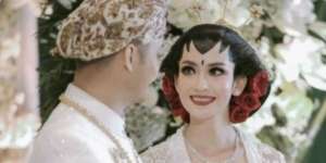 Mimpi Karina Nadila Jadi Pengantin Jawa Klasik Terkabul